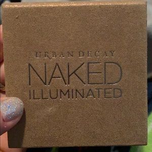Urban Decay Naked Illuminated Highlighter